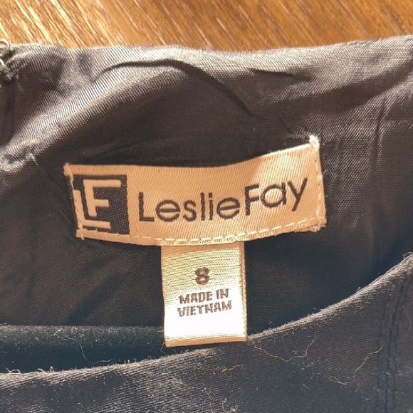 Leslie Fay Black Mini Dress White Floral Detail - Picture 3 of 4